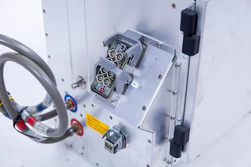 Siemens 10432983 Rezonans Manyetik MRI MAGNETOM Aera Skyra RFCEL cpl Modül — 7. görsel | Medikal Parça Getir